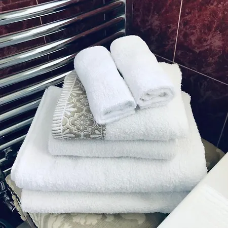 Hillcrest Boyhollagh