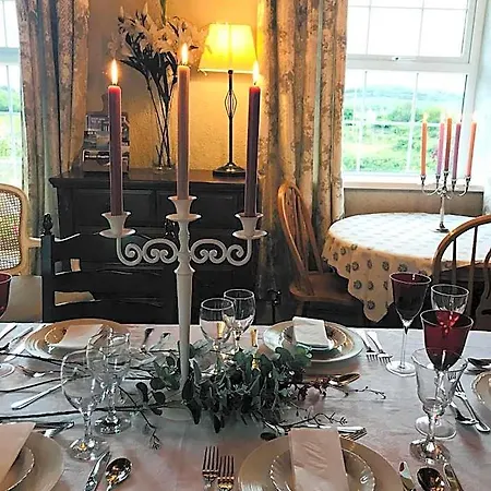 Hillcrest Bed & Breakfast