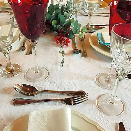 Hillcrest Bed & Breakfast
