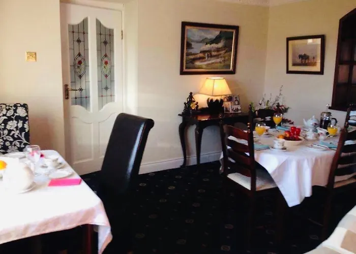 Hillcrest Boyhollagh