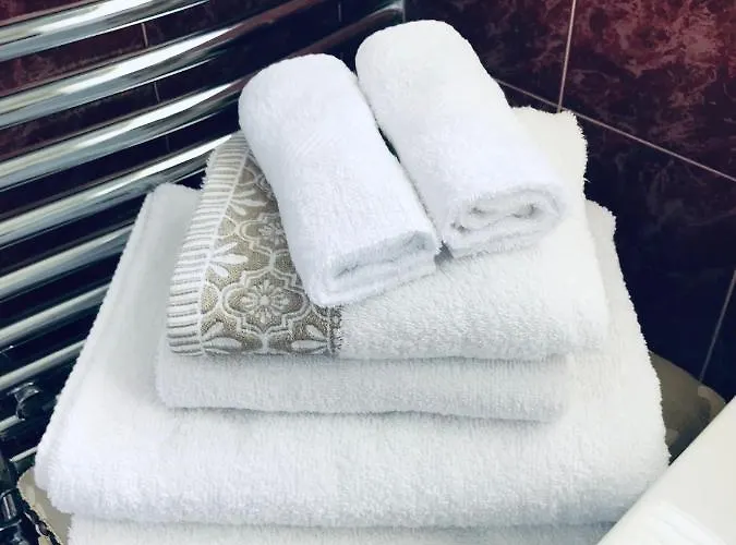 Hillcrest Boyhollagh